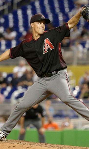 Zack Greinke earns 7th win as Arizona beats Miami 3-2 (Jun 01, 2017)